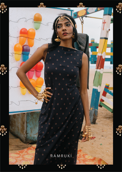 Palūṉ Black Mookuthi Dress