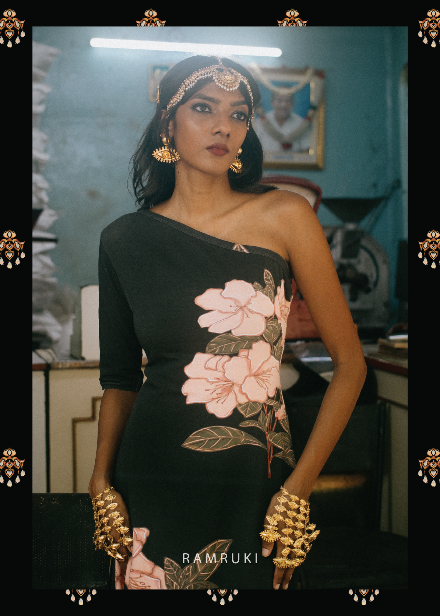 Minnal – The One-Shoulder Dress