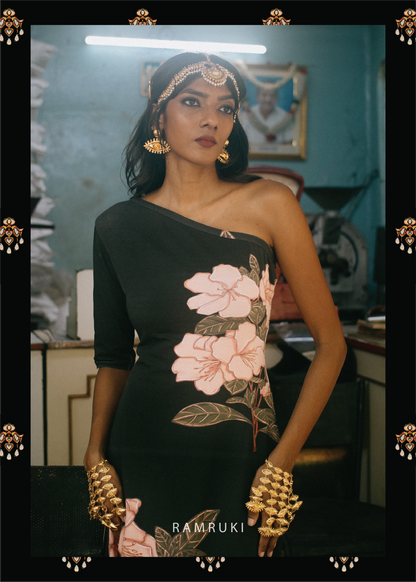 Minnal – The One-Shoulder Dress
